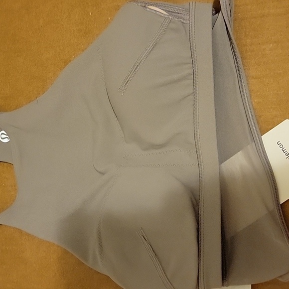 NWT: lululemon Nulu High-Neck Mesh-Hem Tank - Picture 8 of 16